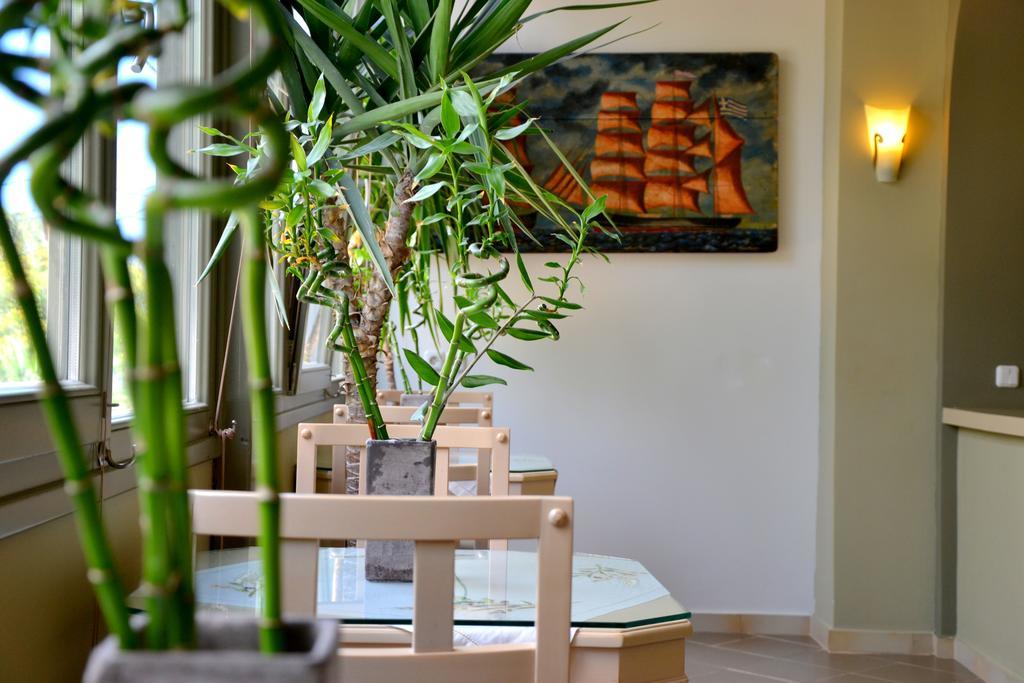 Zephyros Hotel Kamari  Luaran gambar